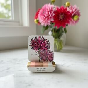 Stila Pocket Play Pretty Petal Eyeshadow Palette NIB